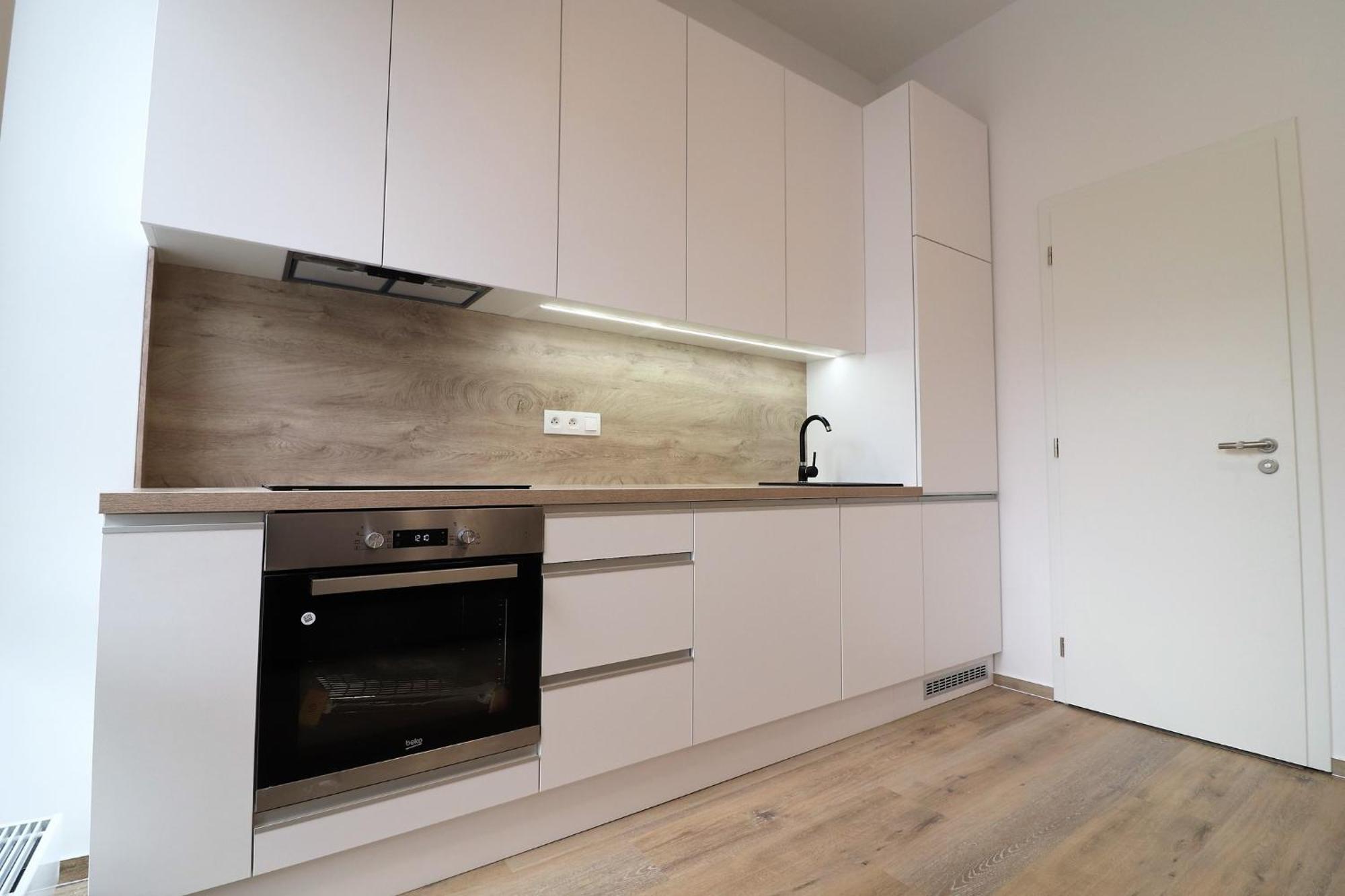 Park Tower Apartment V Centru Zlina Bagian luar foto